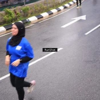 Runner Photo 7937042