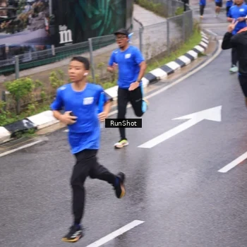 Runner Photo 7937045