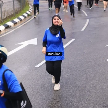 Runner Photo 7937046