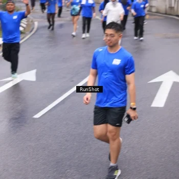 Runner Photo 7937066