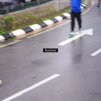 Runner Photo 7937072