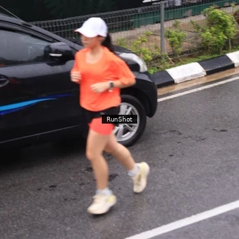 Runner Photo 7937079
