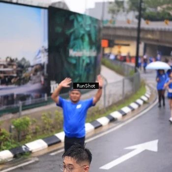Runner Photo 7937085