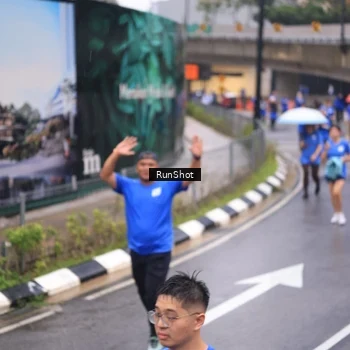 Runner Photo 7937087
