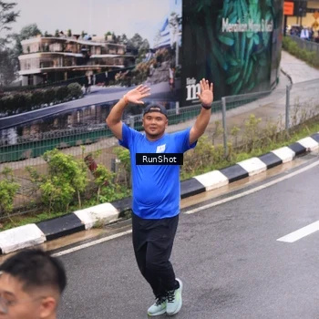 Runner Photo 7937090