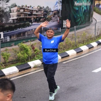 Runner Photo 7937091