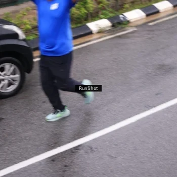 Runner Photo 7937101