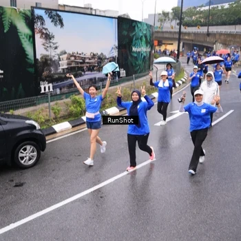 Runner Photo 7937131