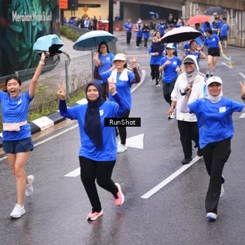 Runner Photo 7937141