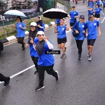 Runner Photo 7937180