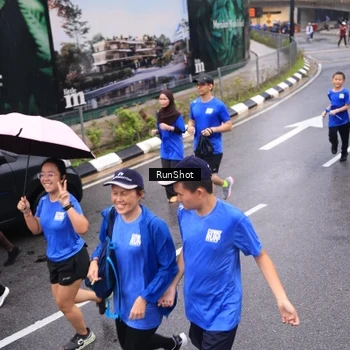 Runner Photo 7937196