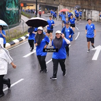 Runner Photo 7937197