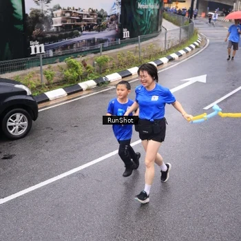 Runner Photo 7937210