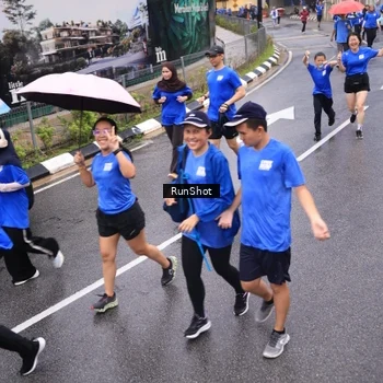 Runner Photo 7937211