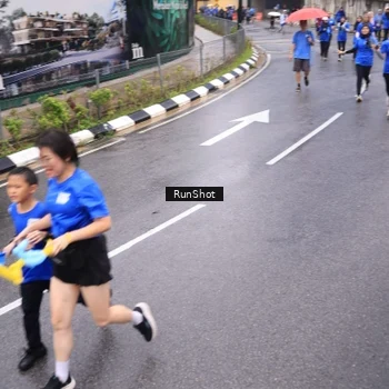 Runner Photo 7937214