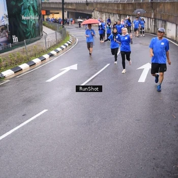 Runner Photo 7937222