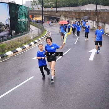 Runner Photo 7937240