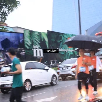 Runner Photo 7937250