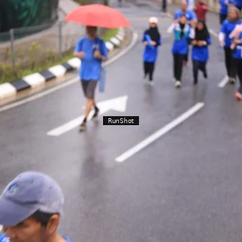 Runner Photo 7937258