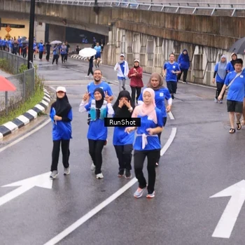 Runner Photo 7937267