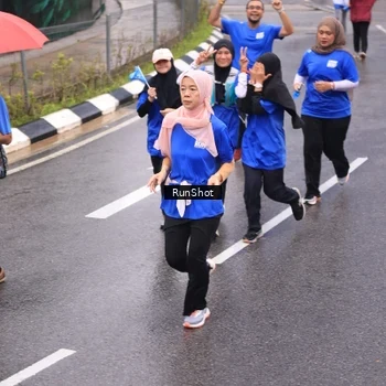 Runner Photo 7937283