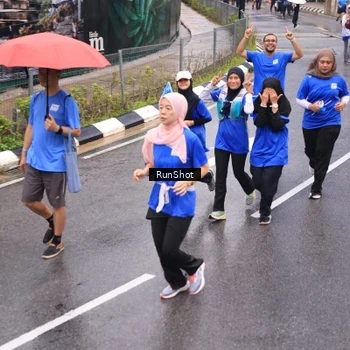 Runner Photo 7937286