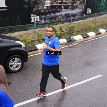 Runner Photo 7937314