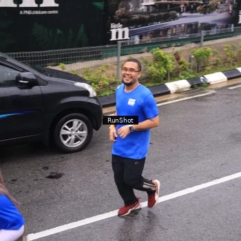 Runner Photo 7937315