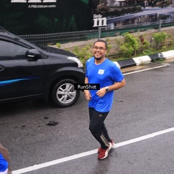 Runner Photo 7937319