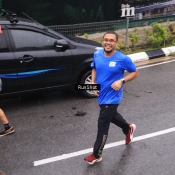 Runner Photo 7937321
