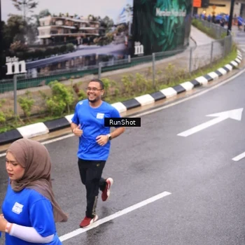 Runner Photo 7937325
