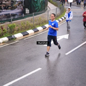 Runner Photo 7937327