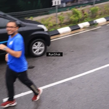 Runner Photo 7937330