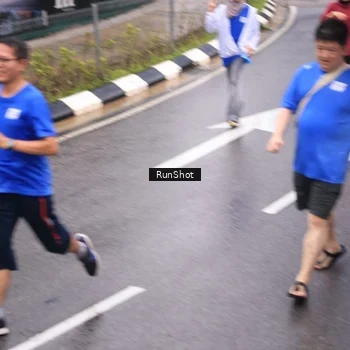Runner Photo 7937334