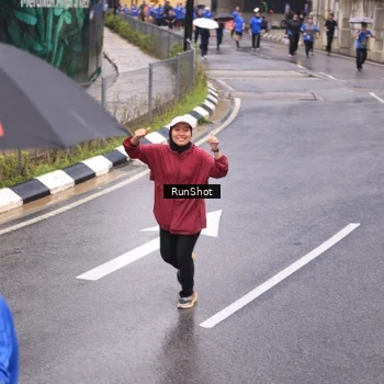 Runner Photo 7937353