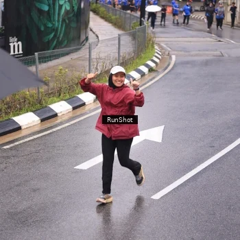 Runner Photo 7937357