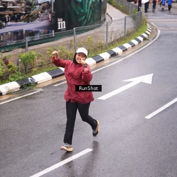 Runner Photo 7937363