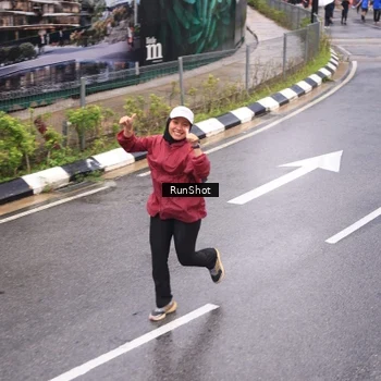 Runner Photo 7937365