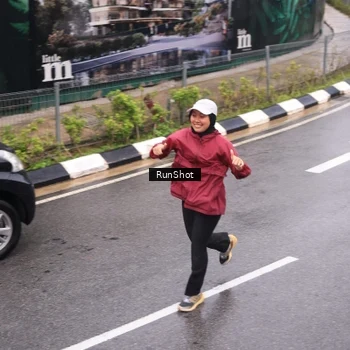 Runner Photo 7937371