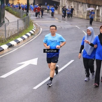 Runner Photo 7937387