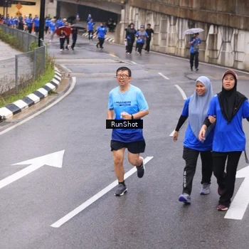 Runner Photo 7937393