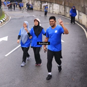 Runner Photo 7937401
