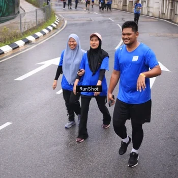 Runner Photo 7937410