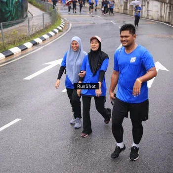 Runner Photo 7937411