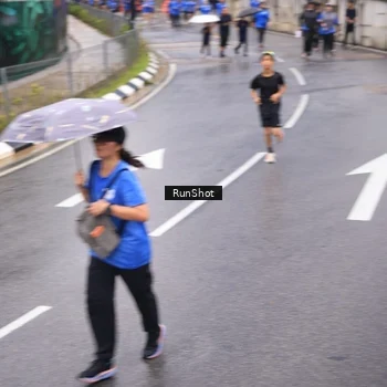 Runner Photo 7937429