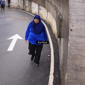 Runner Photo 7937434