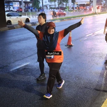 Runner Photo 7937441