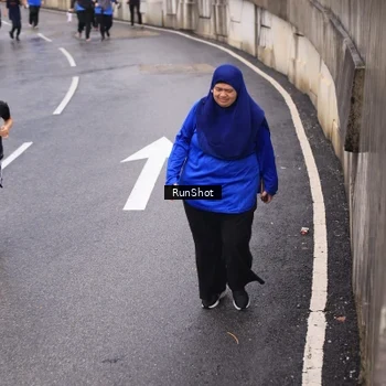 Runner Photo 7937443