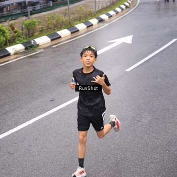 Runner Photo 7937454