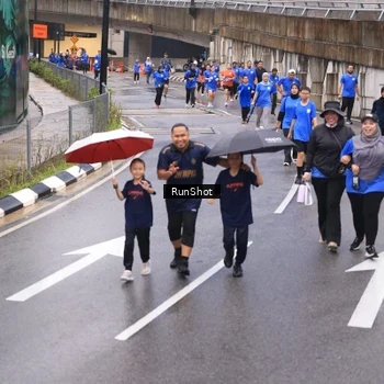 Runner Photo 7937488